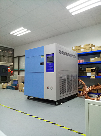 冷熱循環(huán)沖擊試驗(yàn)箱車間現(xiàn)拍圖